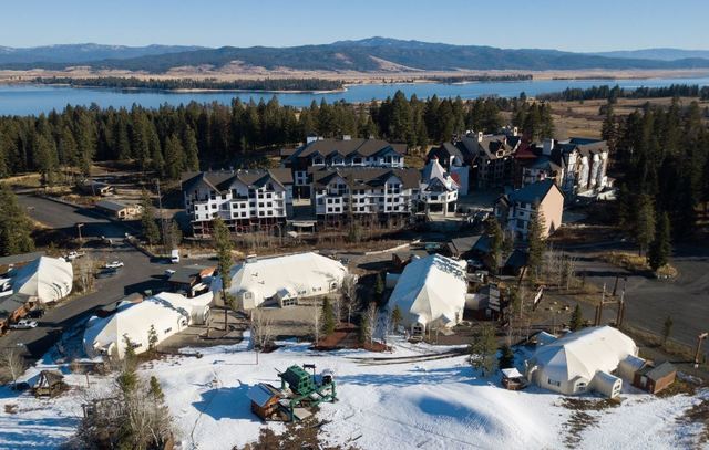 Investor group to buy, expand Tamarack resort